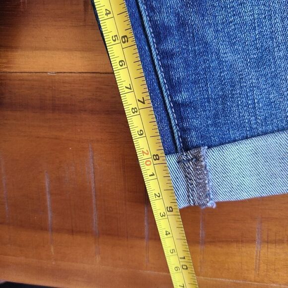 Paige Jax knee shorts - Picture 4 of 11